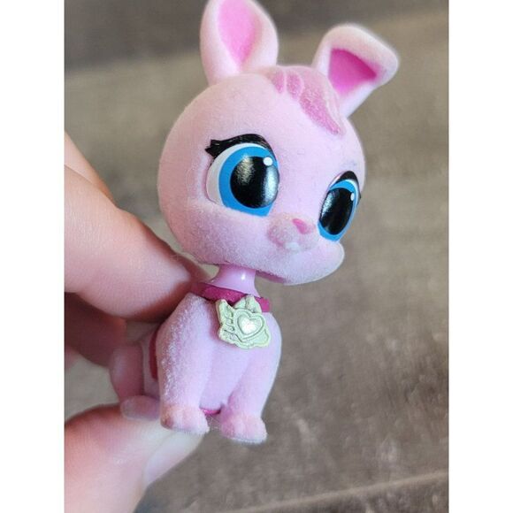 Pink baby bunny happy doll accessory toy figure - Picture 2 of 5